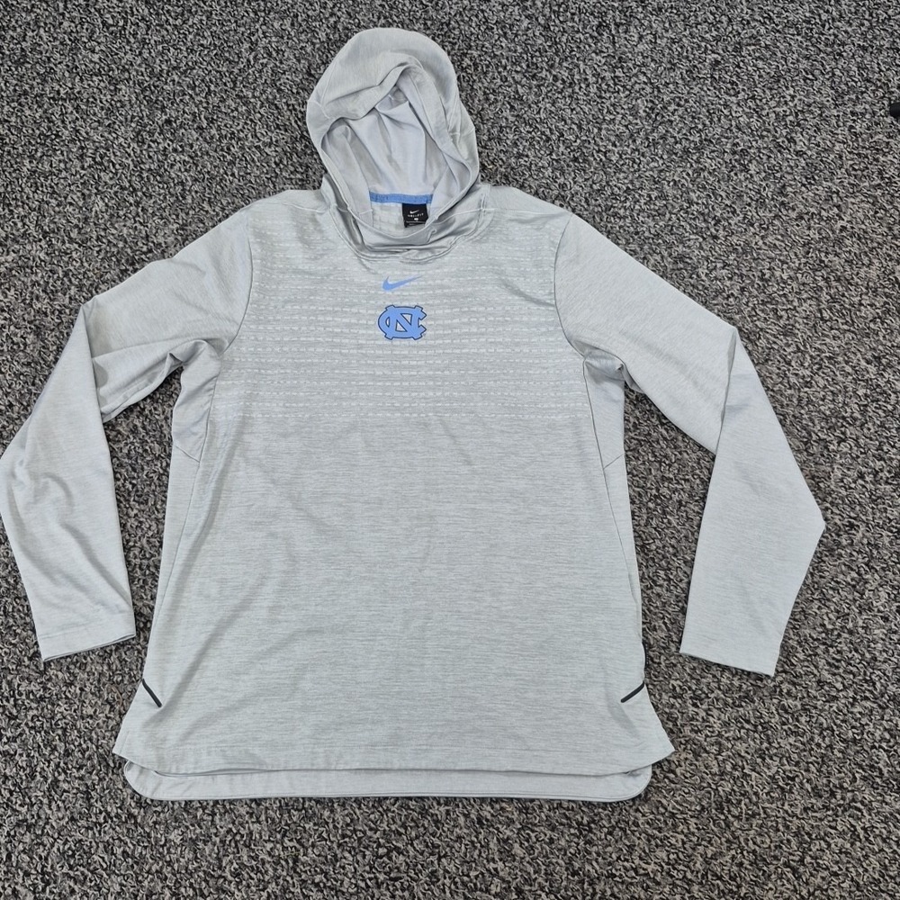 Nike Men's Large Gray UNC North Carolina Tar Heels Lightweight Pullover Hoodie